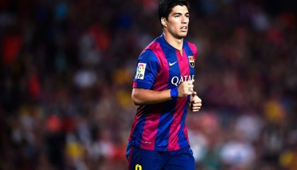 九游体育网站-英超顶级对决，精彩反击和神级扑救层出不穷，英超经典对决